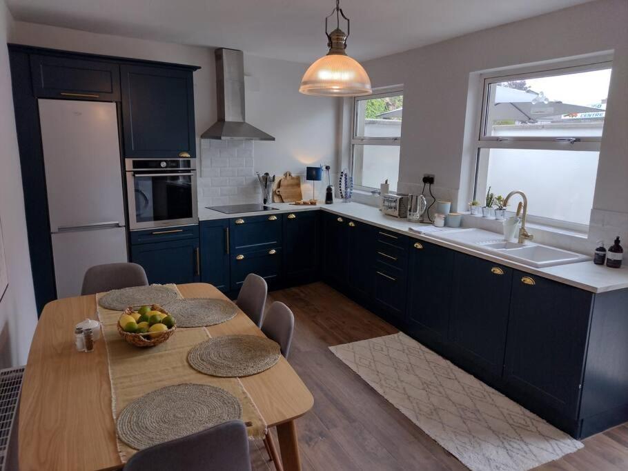 White Birds Townhouse In Sligo Town Center Apartment Luaran gambar